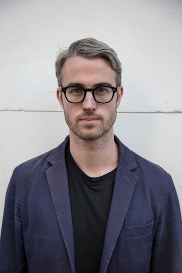 Adam O’Riordan answers questions on The Falling Thread – Shiny New Books